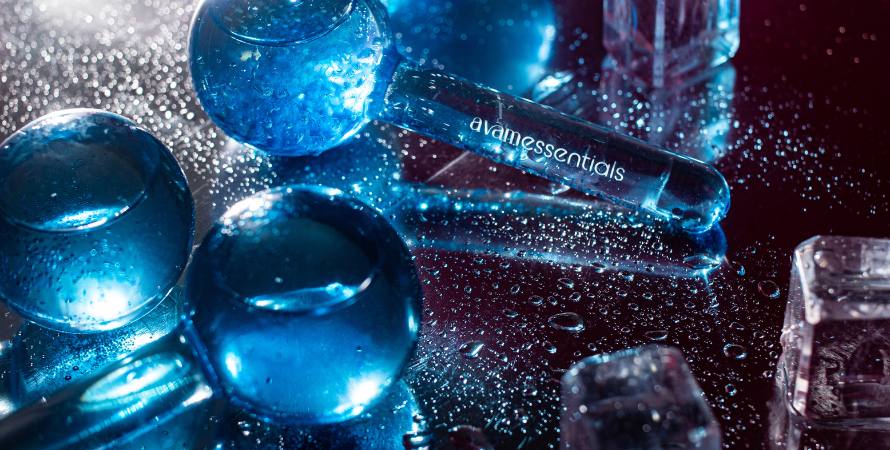 Here’s why using Ice globes to reduce puffiness is actually the coolest skincare technique